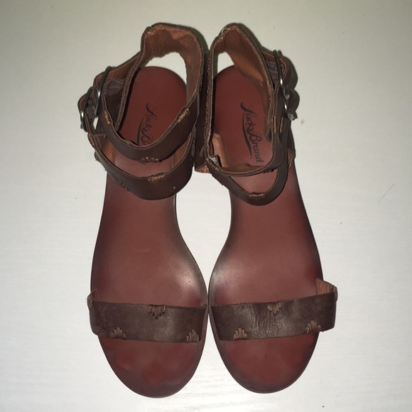 Lucky Brand good condition Size 8. Good condition. - Picture 9 of 14